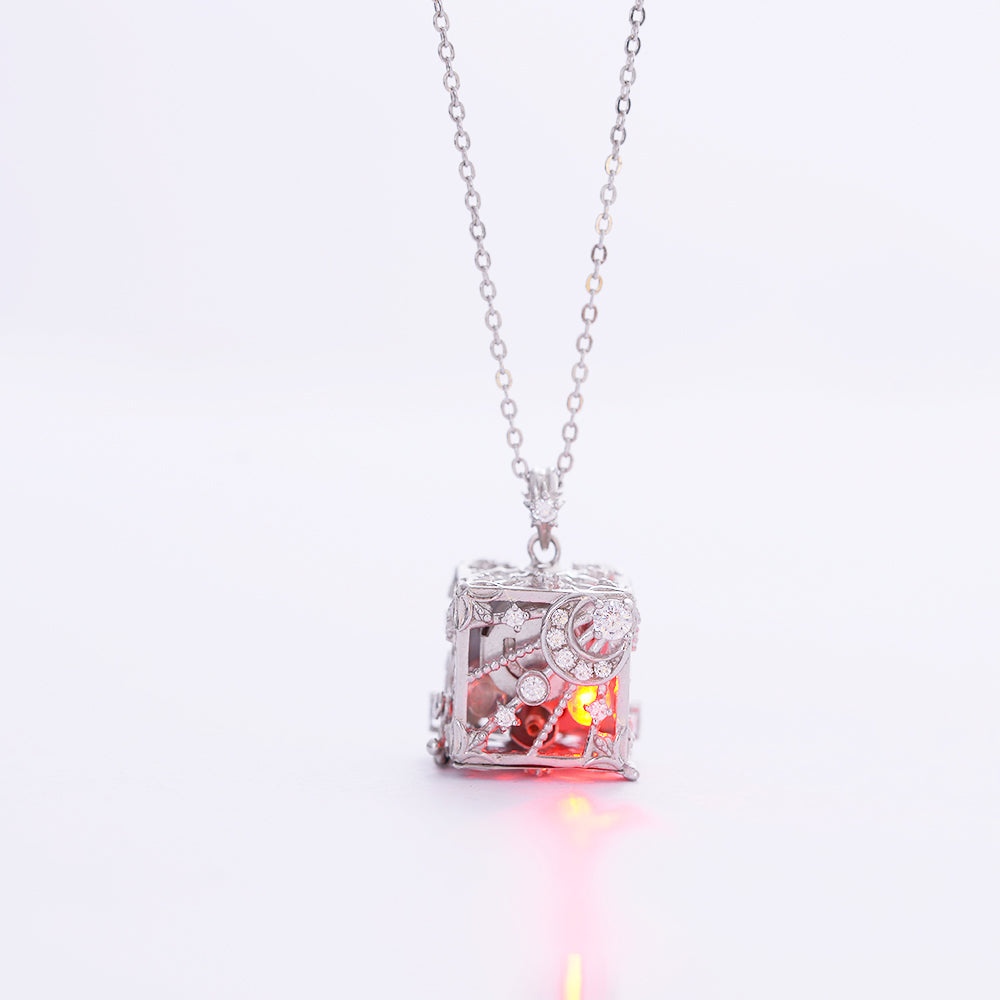 Motion Sensing Flashing in Cube Necklace